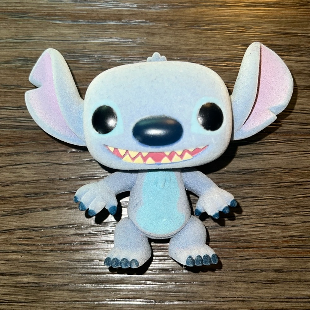Disney Funko Pop Stitch #12 Flocked Fugitive